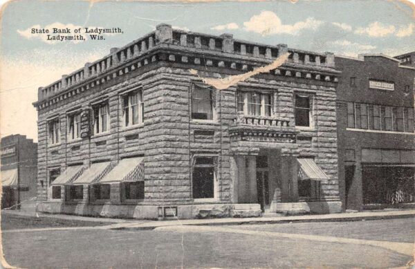 Ladysmith Wisconsin State Bank and Street Scene Vintage Postcard AA92913