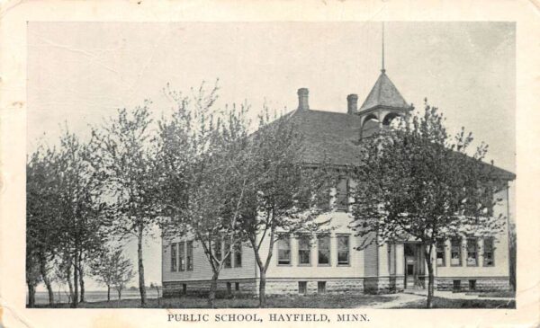 Hayfield Minnesota Public School Vintage Postcard AA92969