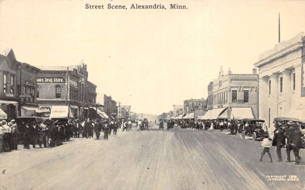 Alexandria Minnesota Street Scene Dentist Drug Store Vintage Postcard AA93173