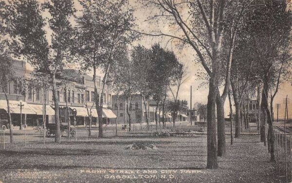 Casselton North Dakota Front Street and City Park Vintage Postcard AA94996