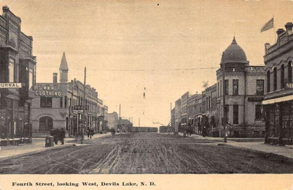 Devils Lake North Dakota Fourth Street Looking West Vintage Postcard AA94997