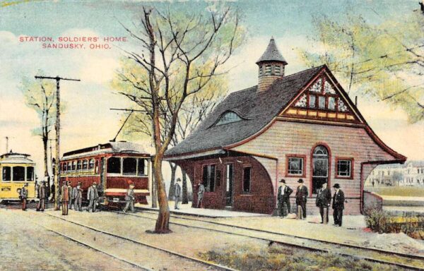 Sanduskey Ohio Train Station and Soldiers Home Vintage Postcard AA95390