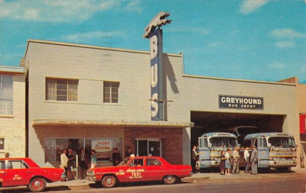 Flagstaff Arizona Greyhound Bus Station Vintage Postcard AA95391