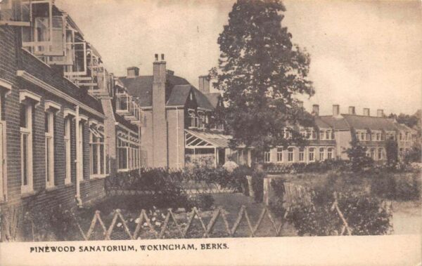 Wokingham Berkshire England Pinewood Sanatorium Vintage Postcard AA96690