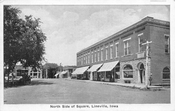 Lineville Iowa North Side of Square Street Scene Vintage Postcard AA96778