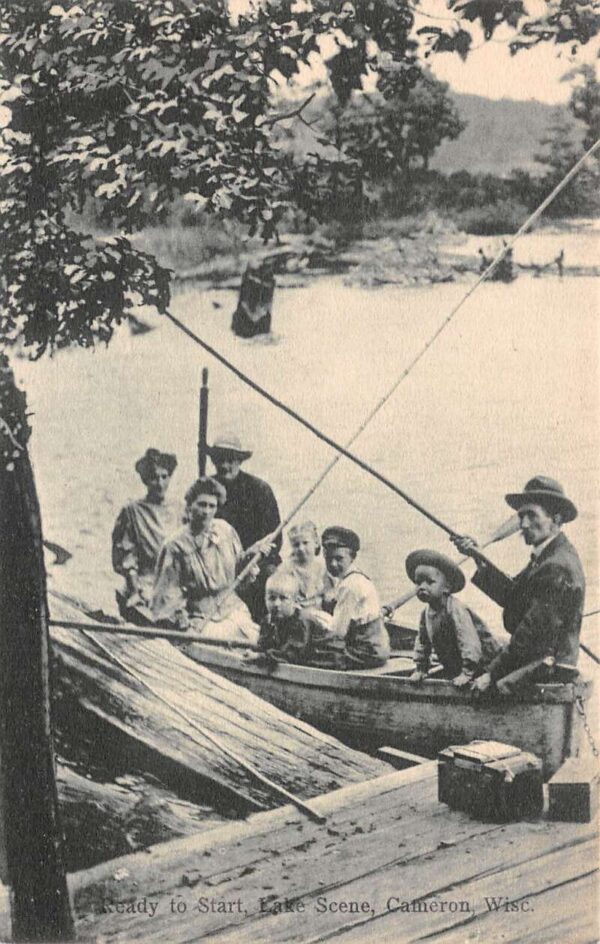 Cameron Wisconsin Lake Scene People in Row Boat Vintage Postcard AA96939