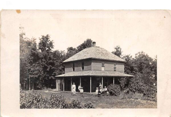 Bennettville Minnesota Residence and Garden Real Photo Vintage Postcard AA96967