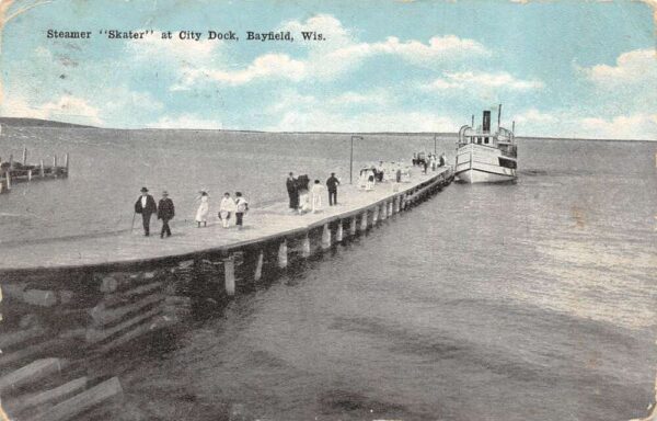 Bayfield Wisconsin Steamer Skater at City Dock Vintage Postcard AA96969