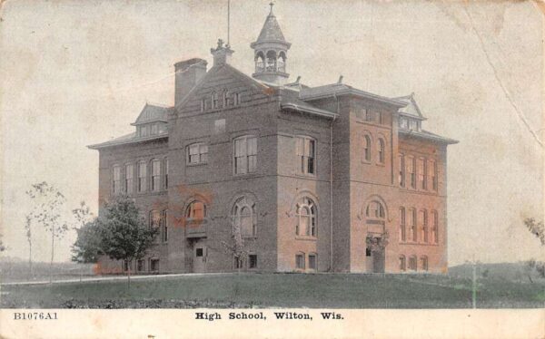 Wilton Wisconsin High School Vintage Postcard AA97135