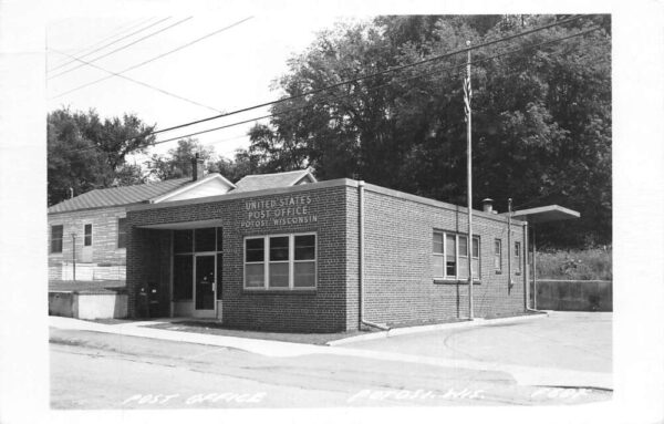 Potosi Wisconsin Post Office Real Photo Vintage Postcard AA97213