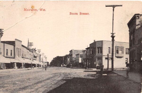 Mauston Wisconsin State Street Vintage Postcard AA97282