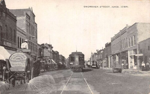 Ames Iowa Onondaga Street Trolly Car Vintage Postcard AA97738