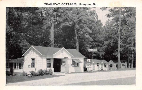 Hampton Georgia Trailway Cottages Vintage Postcard AA98057