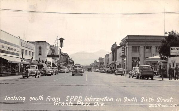 Grants Pass Oregon S Sixth Street Business District Real Photo Postcard AA98101