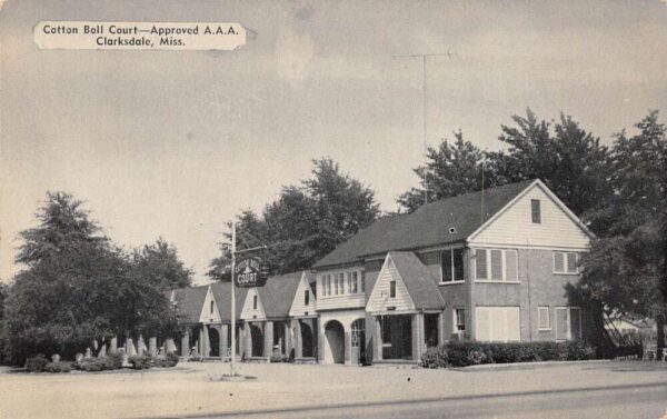 Clarksdale Mississippi Cotton Ball Court, B/W Chrome, Vintage Postcard U22408