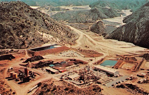 Bagdad Arizona Acid Plant, Bagdad Copper Corporation, Vintage Postcard U22508