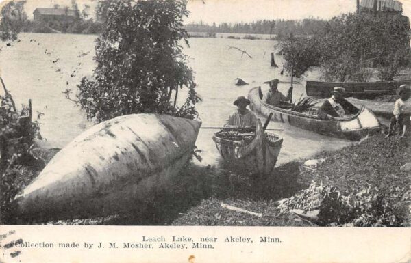 Akeley Minnesota Leach Lake Canoes on Beach Vintage Postcard AA92078