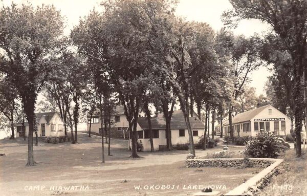 West Okoboji Lake Iowa Camp Hiawatha, Real Photo, Vintage Postcard U21350