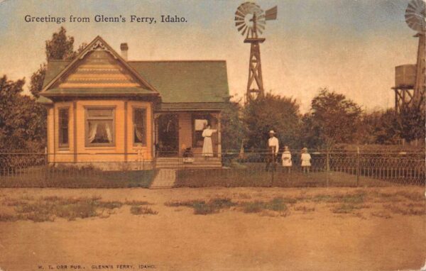 Glenn's Ferry Idaho Greetings From Glenn's Ferry, Home Scene, Postcard U21356