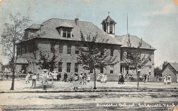 Caldwell Idaho Lincoln School, Sky Tinted Lithograph, Vintage Postcard U21361