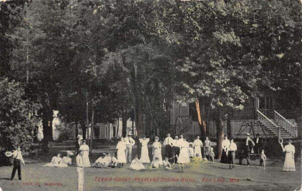 Fox Lake Wisconsin Peerless Spring Hotel Tennis Court Vintage Postcard AA99341